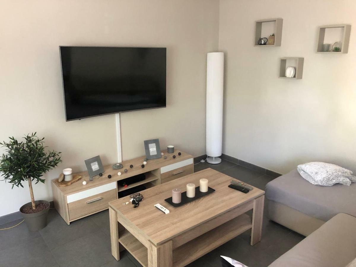 Chambre Les Loges 讷韦尔 外观 照片